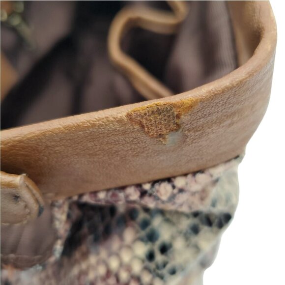 Rare Hard‎ to  Find Vintage Jessica Simpson faux python purse. Great condition - Picture 14 of 14